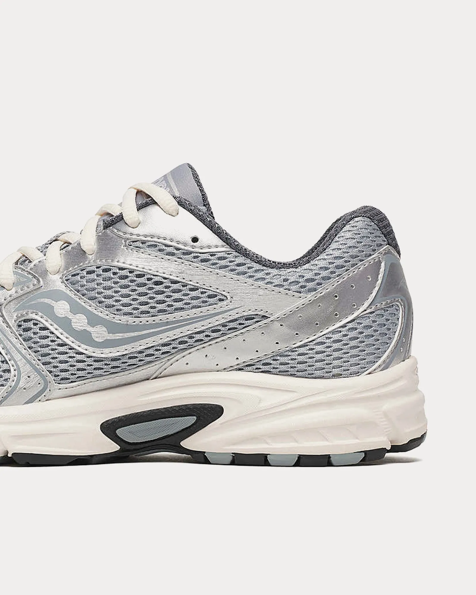 Grid Ride Millennium Silver / Cream Low Top Sneakers